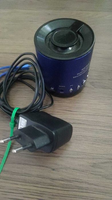 Muzica la boxa Bluetooth,mp3,micro sd ,stick