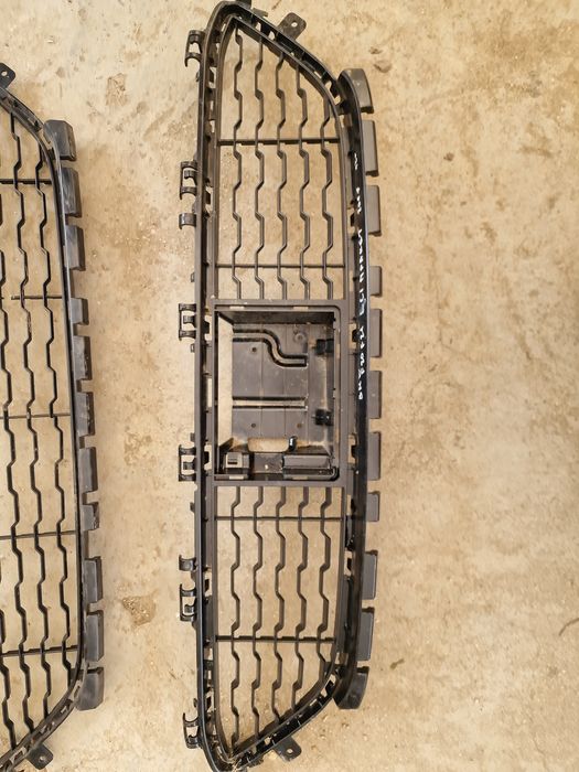 BMW 1 F20 F21 LCI m paket 2017 решетка предна броня