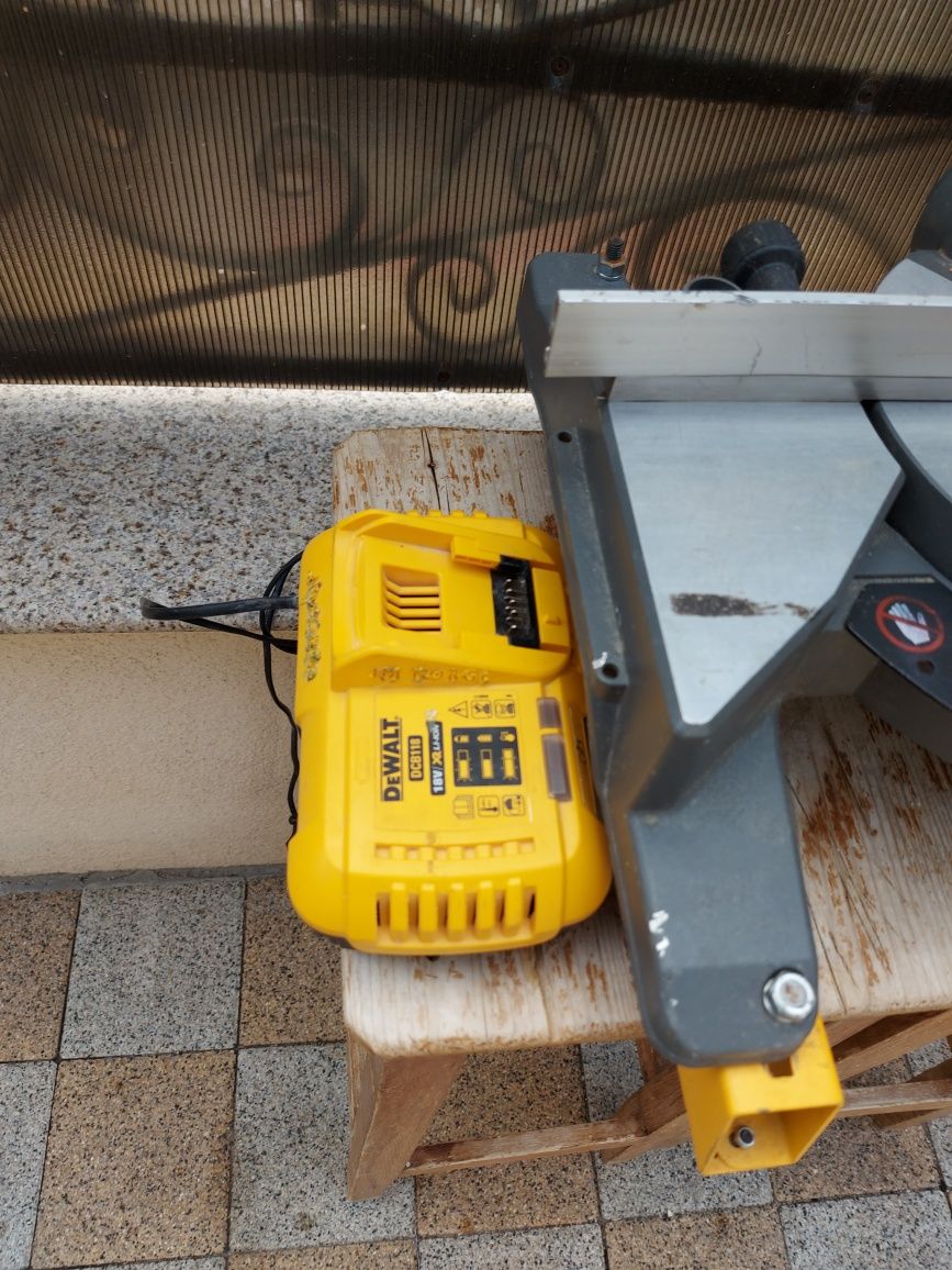 Dewalt pendula 54v