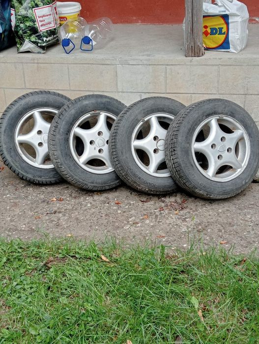 Set Nou 4 cauciucuri iarna 165/70R 13 cu jante aliaj.