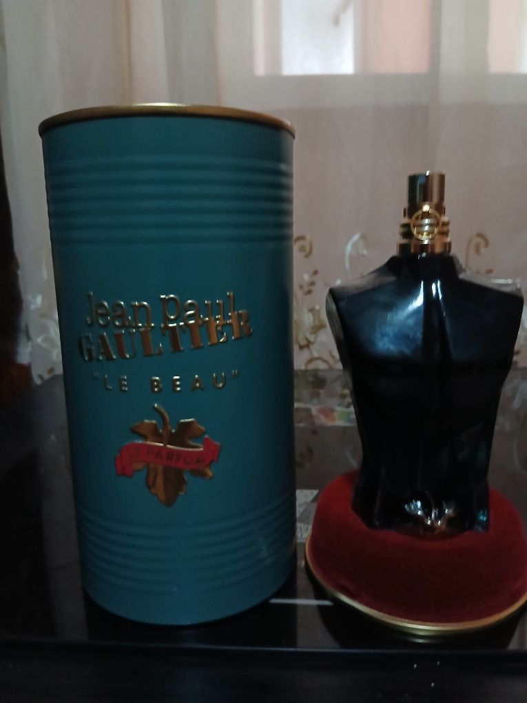 Parfum Jean Paul Gaultter "LE BEAU"