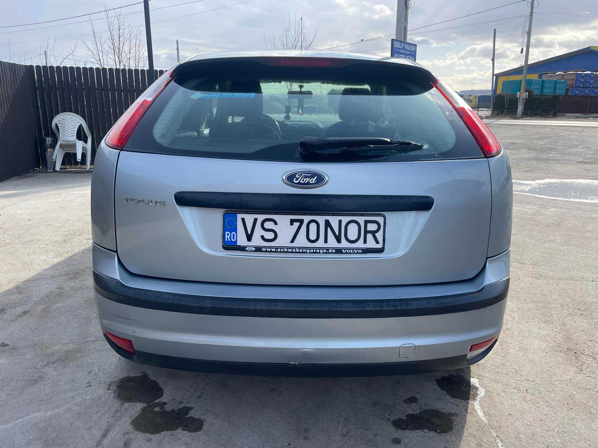 Ford Focus II 1.6 benzina 115cp