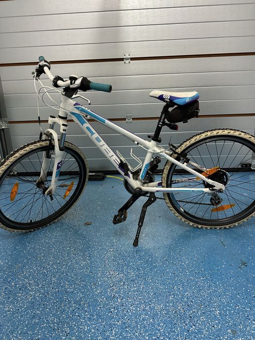 Vând bicicletă Cube Race Series 240 – 21 viteze