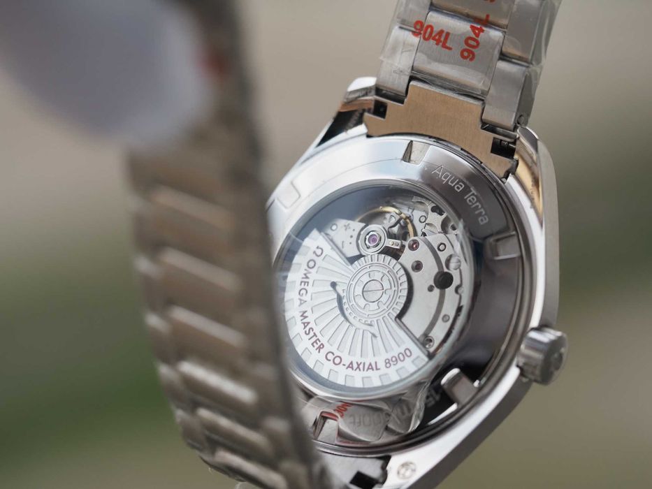 Omega Aqua Terra с японски механизъм