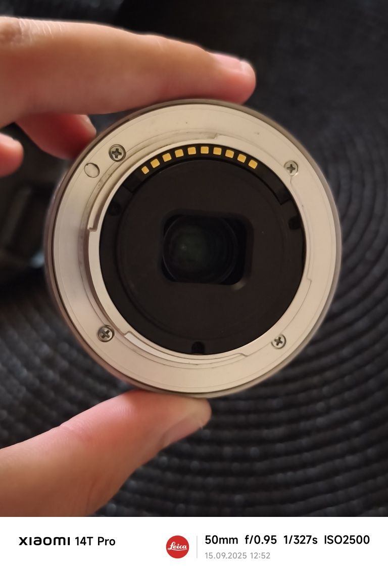 Sony 16mm f/2.8 + Ultra Wide Converter 0.75x – Перфектно състояние