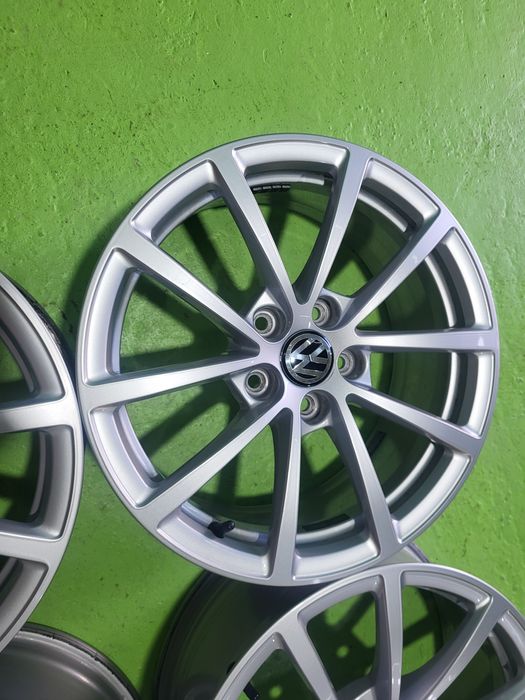 17 5x112 Vw Passat Touran Tiguan Caddy golf audi Skoda 5х112