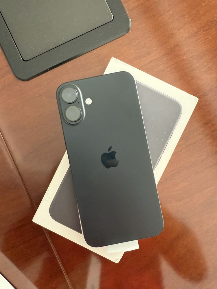 Продаю Iphone 16 plus 256 GB