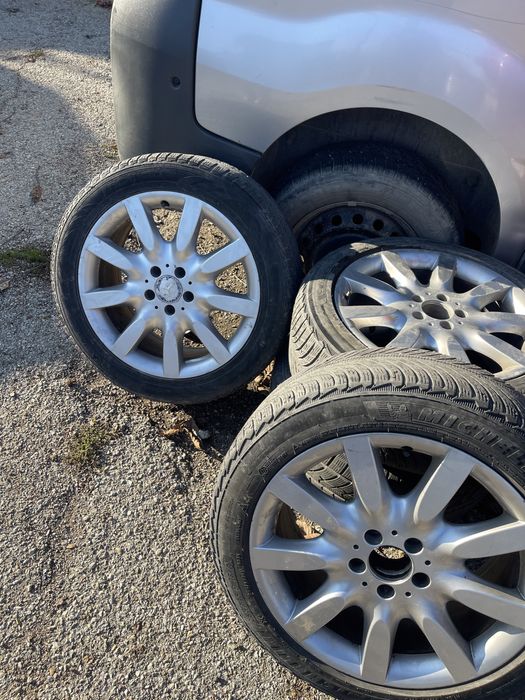 Продават се джанти свалени от S класа