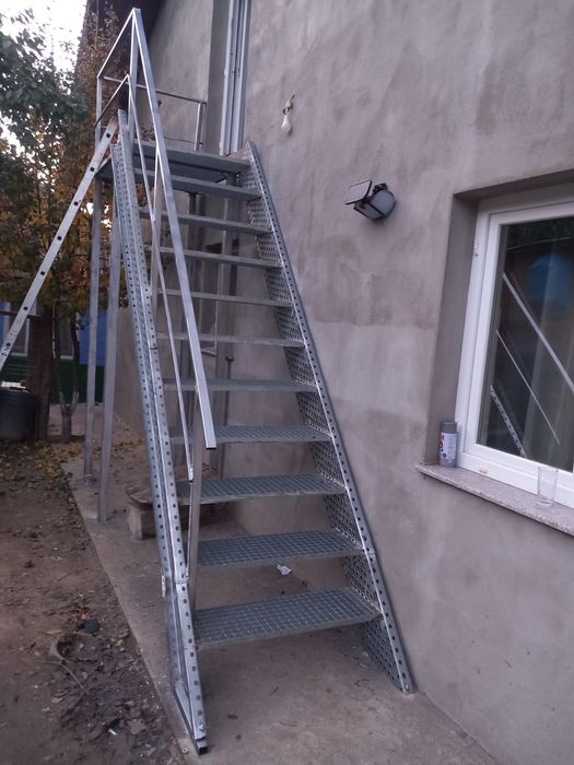 Scara zincata galvanizata la comandă oriunde în tara oferim și montaj