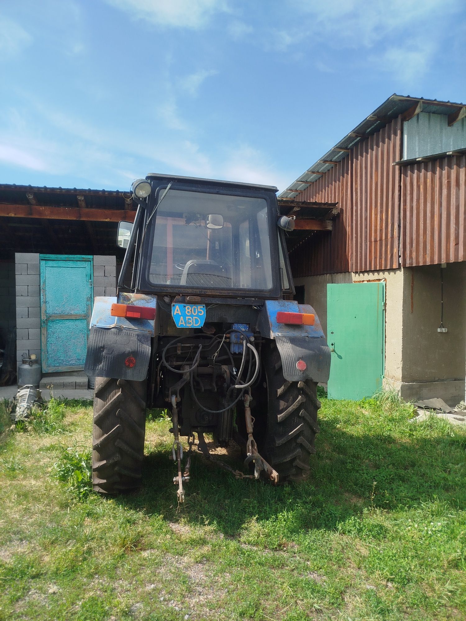 Трактор ЮМЗ 2005г