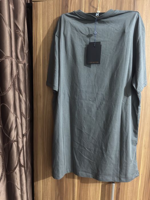 tricouri louis vuitton diverse culori