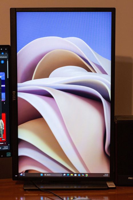 Calculator gaming cu monitor