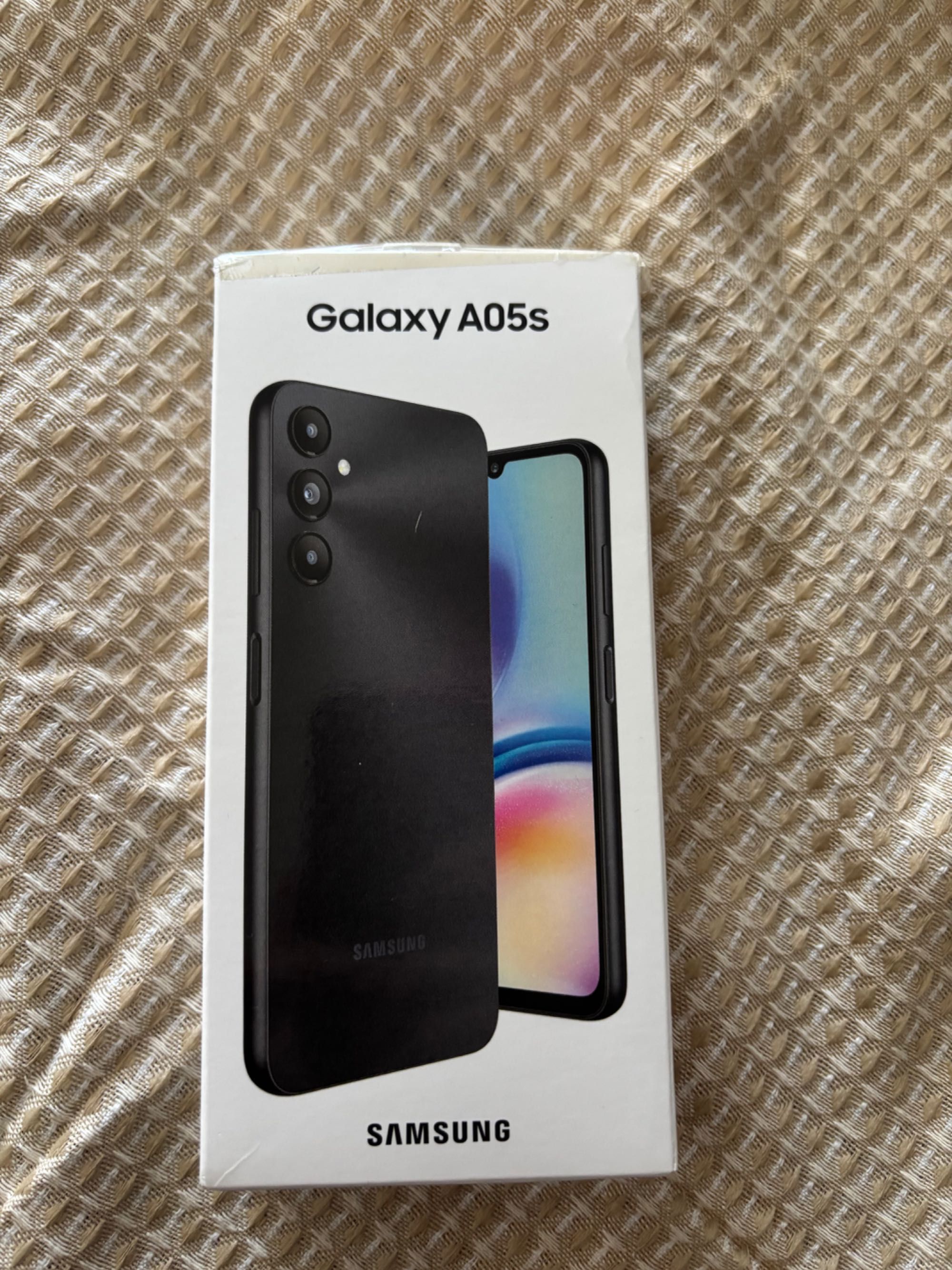 Samsung a05S 64gb черен-НОВ