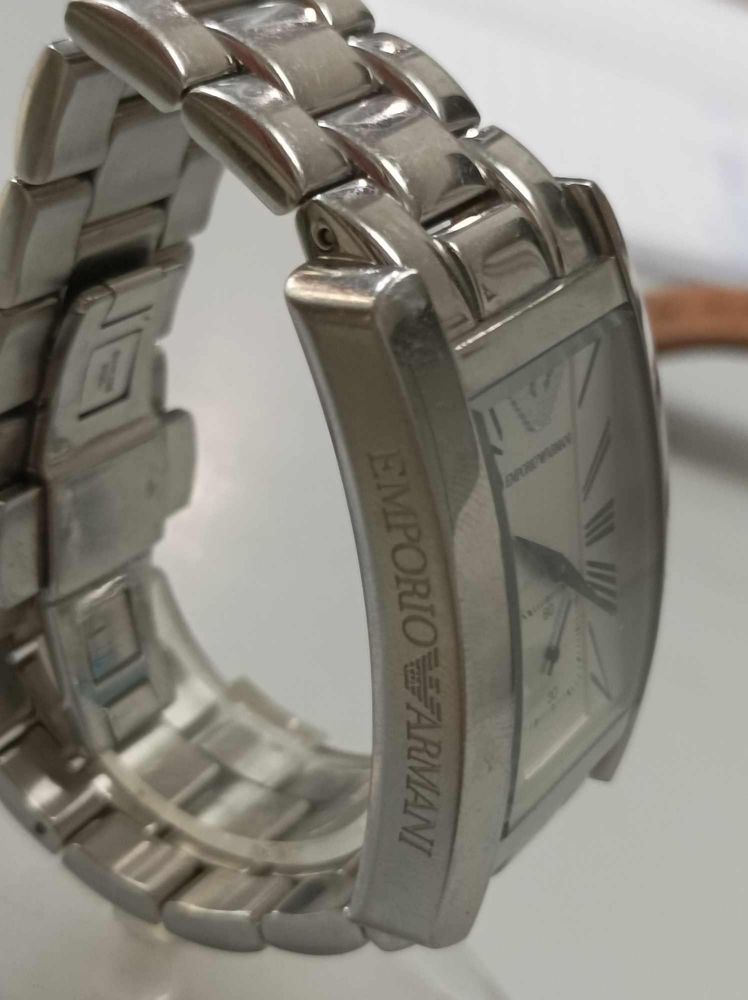 Часовник Emporio Armani
