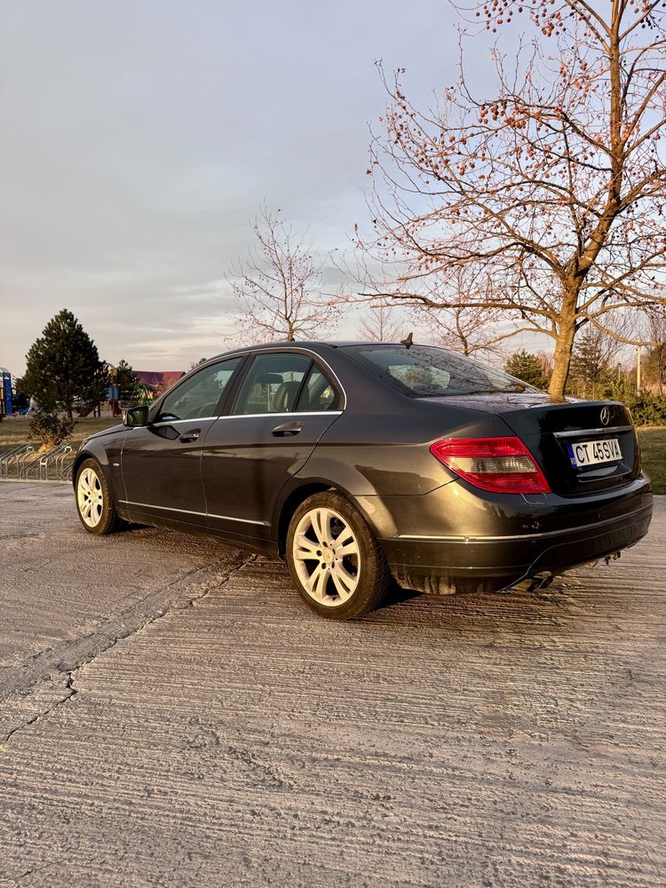 Vand Mercedes C200