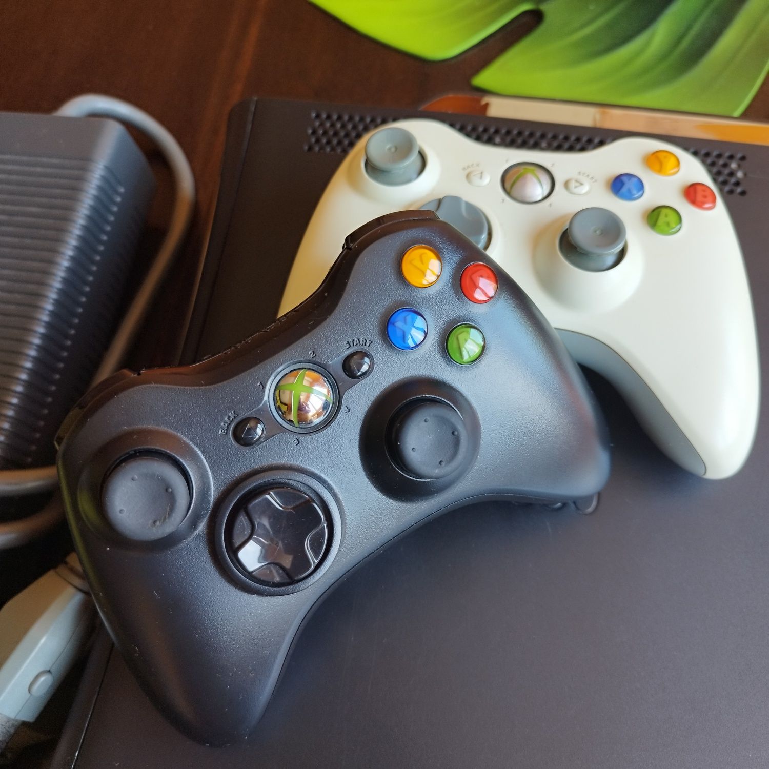 Конзола    XBOX     360