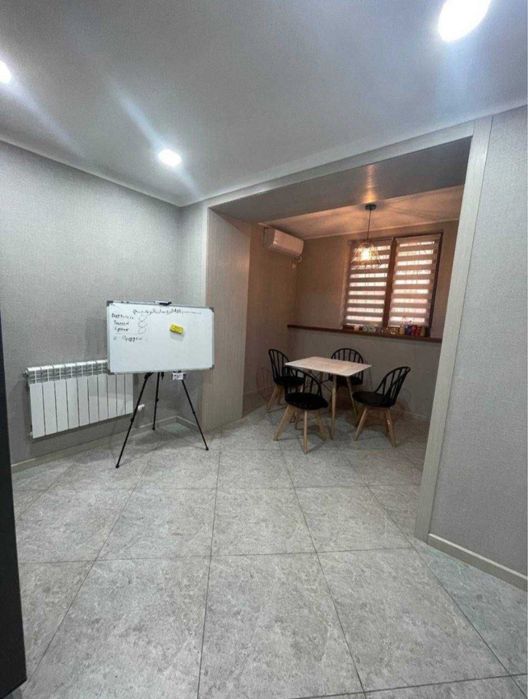 НЕЖИЛОЙ фонд .  Офис. Ул МУКИМИ.  Срочно сдается