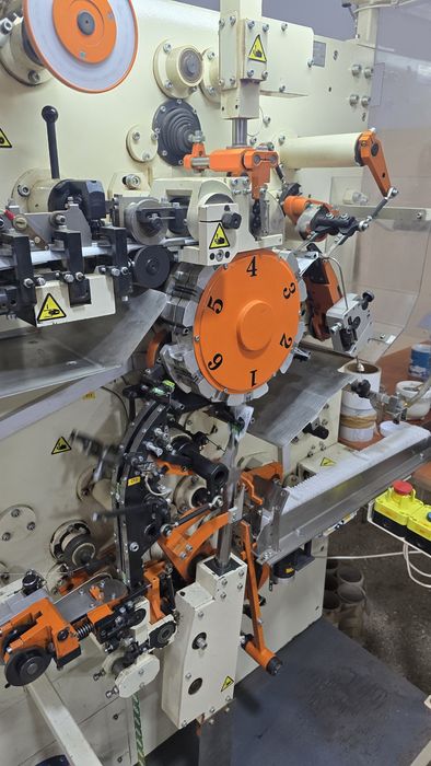 Машина для упаковки чайных пакетиков