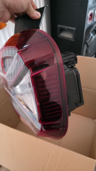 Stop lampa dreapta spate DACIA DUSTER 2 FACELIFT