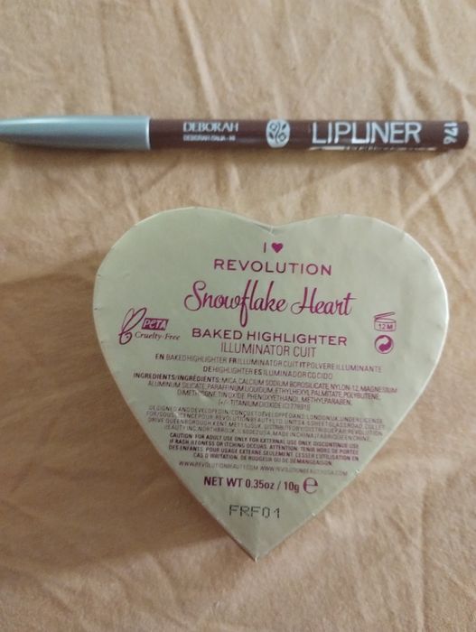 Нов лот Revolution, Deborah Milano