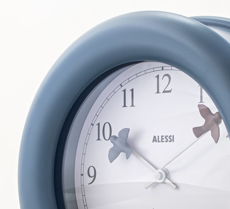 Alessi Italia ceas perete decor Memphis Design arhitect Michael Graves