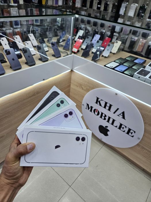 Iphone 11.         .