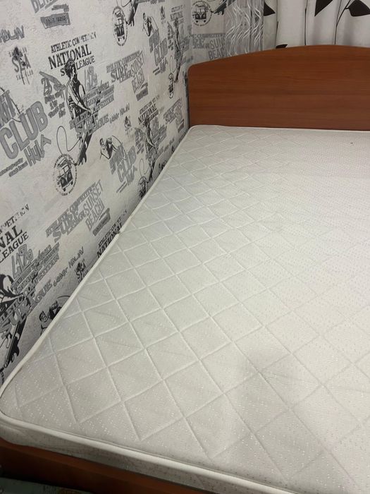 Продам кровать даухспальную