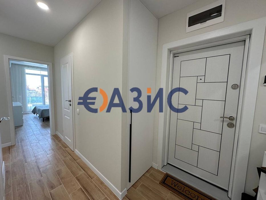 Просторен апартамент с 2 спални в комплекс" Оазис", Равда, България,