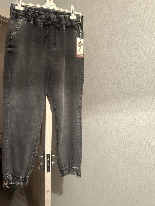 Женские джинсы, производ. Турция, размер 54, качество и посадка супер