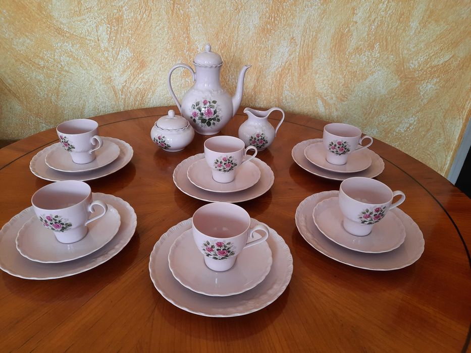 Колекционерски сервиз за кафе Hutschenreuther Porcelain Rose