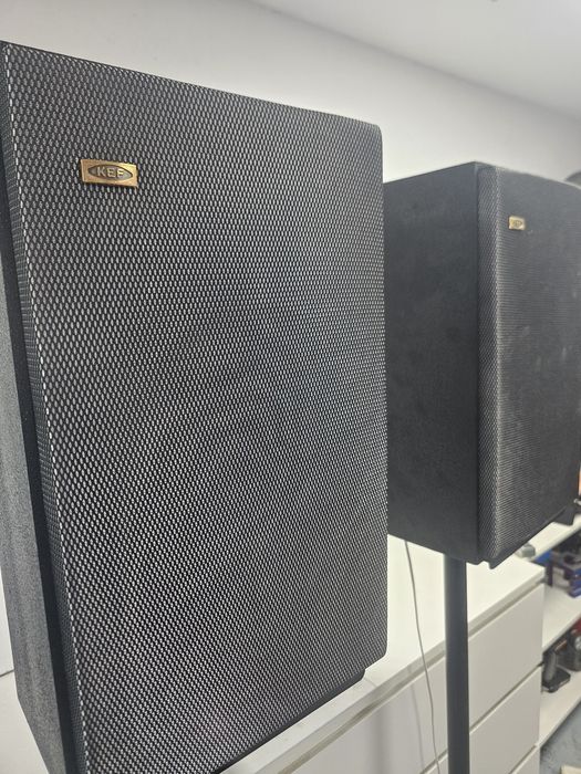 KEF K2 Celeste – Vintage 1962, Revopsite și Pregătite pentru Ascultat
