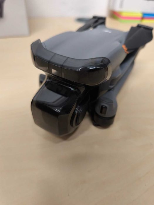 Drona DJI Air 3 + telecomandă + 1 baterie