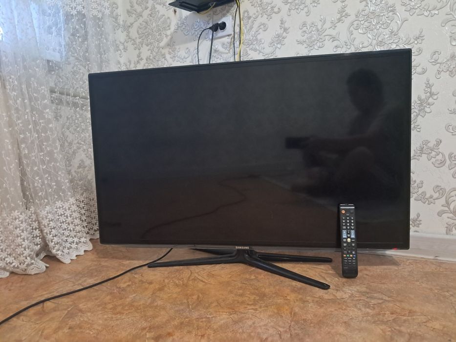 Телевизор самсунг