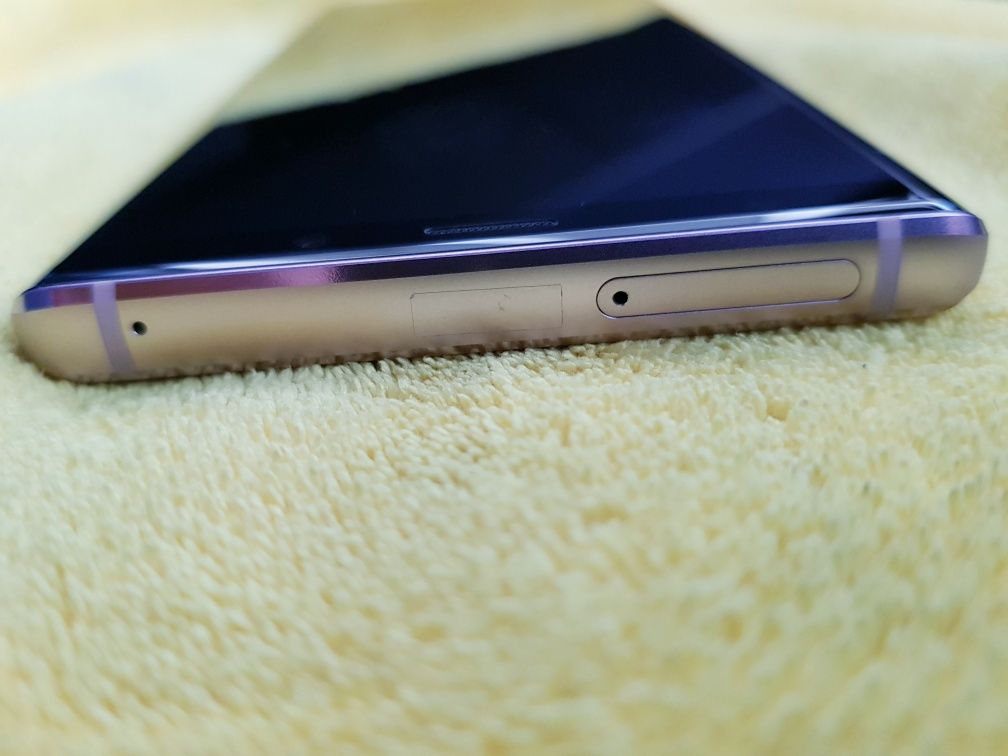 Samsung Galaxy Note 9. OzU 6 GB. Joyi 128 GB. Holati IDEAL. Garantya !