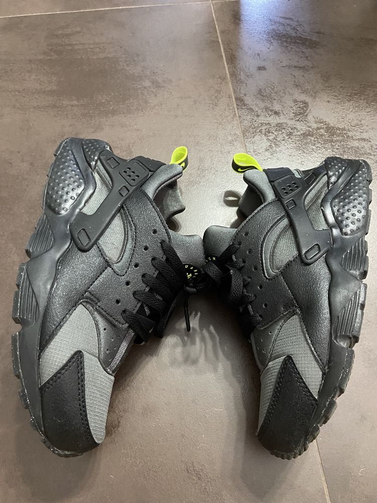 Nike Huarache Run GS mar 37,5