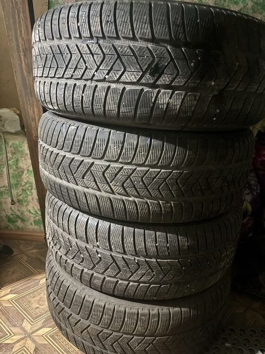 Продаю бу 4 шт зимние шины