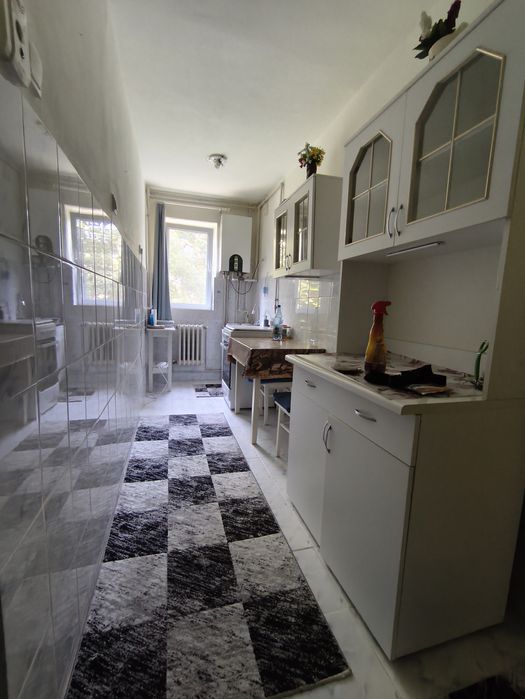 Inchiriez Apartament 2 Camere