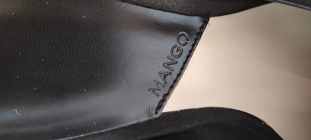 Обувки марка Mango