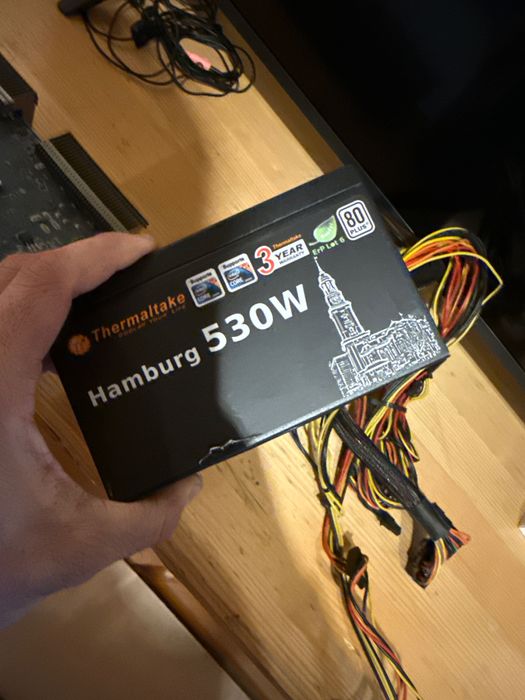 Продавам захранване 550 w