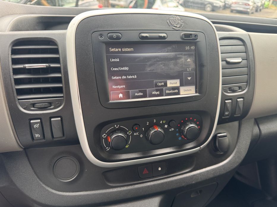 Renault Trafic 2015 200.000 km TVA deductibil în rate fixe fara avans