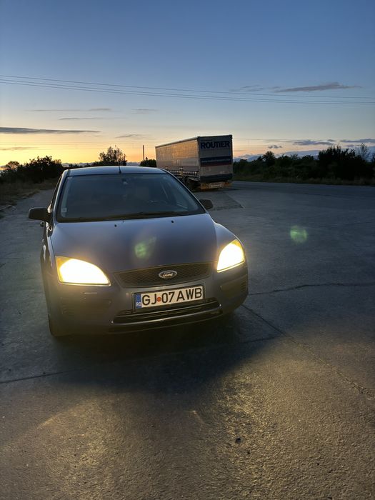 Vând ford focus 2 1.6 tdci