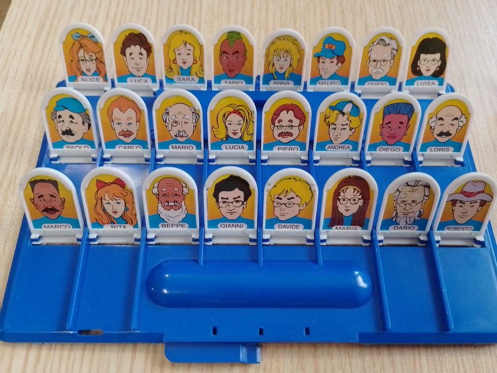 Лот домино и игра с отваряне и познаване.