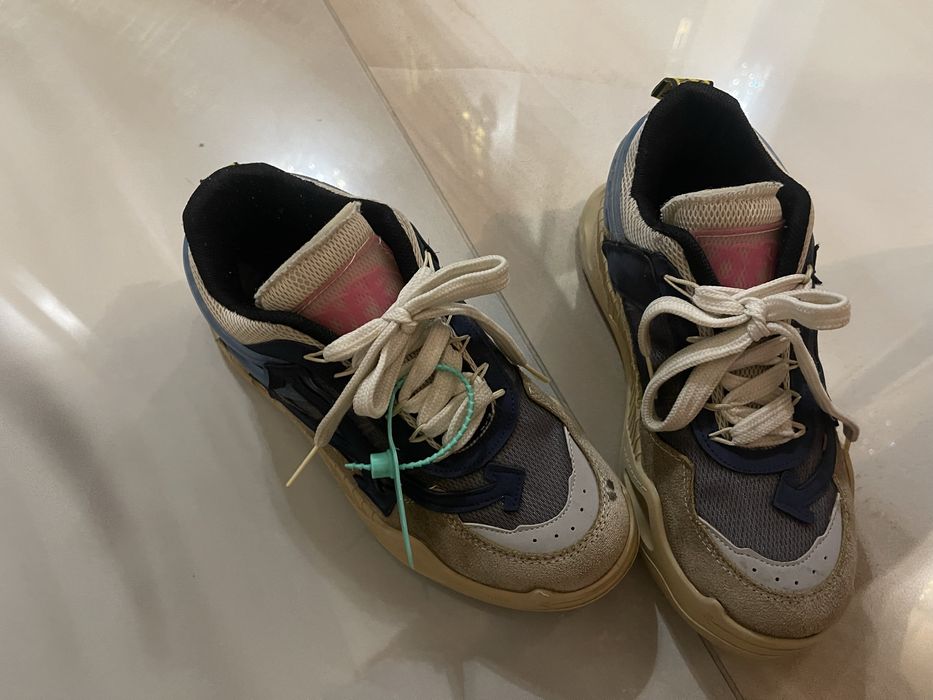 Дамски обувки off white