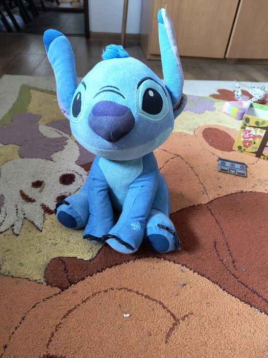 Stitch plus Noriel