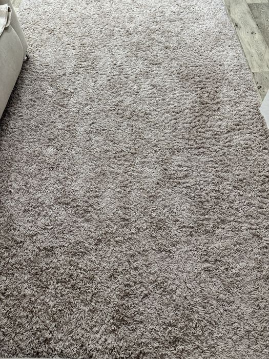 Продам ковер в хорошем состоянии