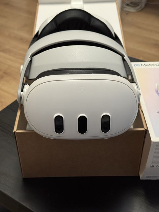 Meta quest 3 128gb + headstrap