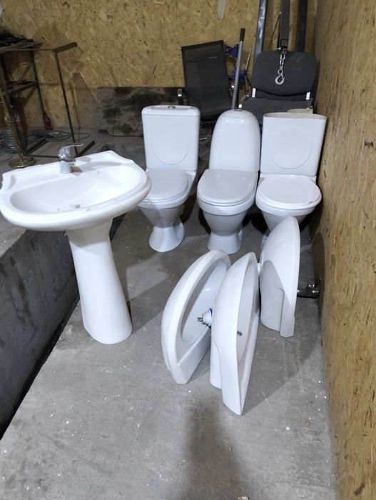 Продам унитаз и раковину