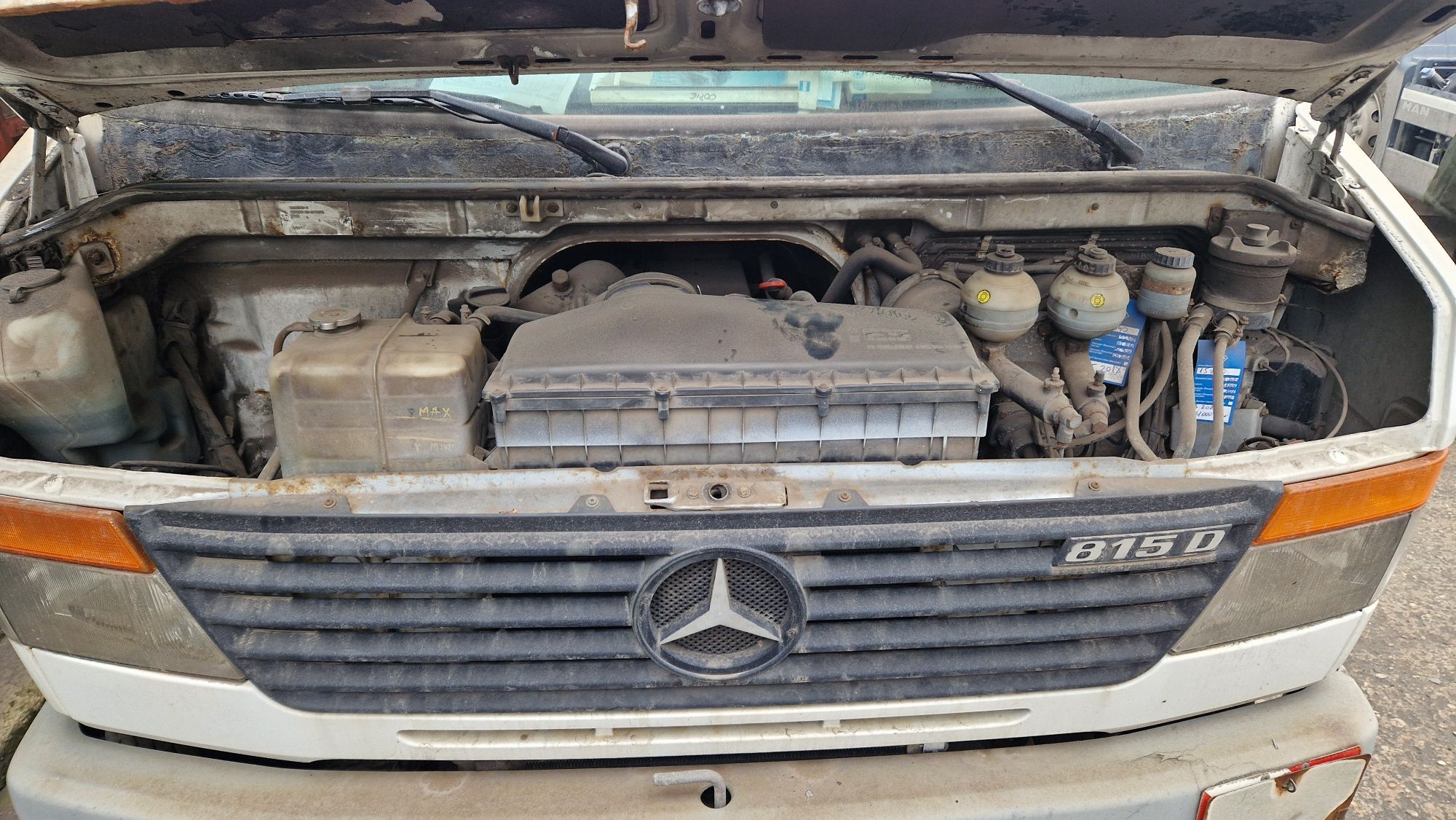 Mercedes 815 Vario Prelată 6m x 2,4m