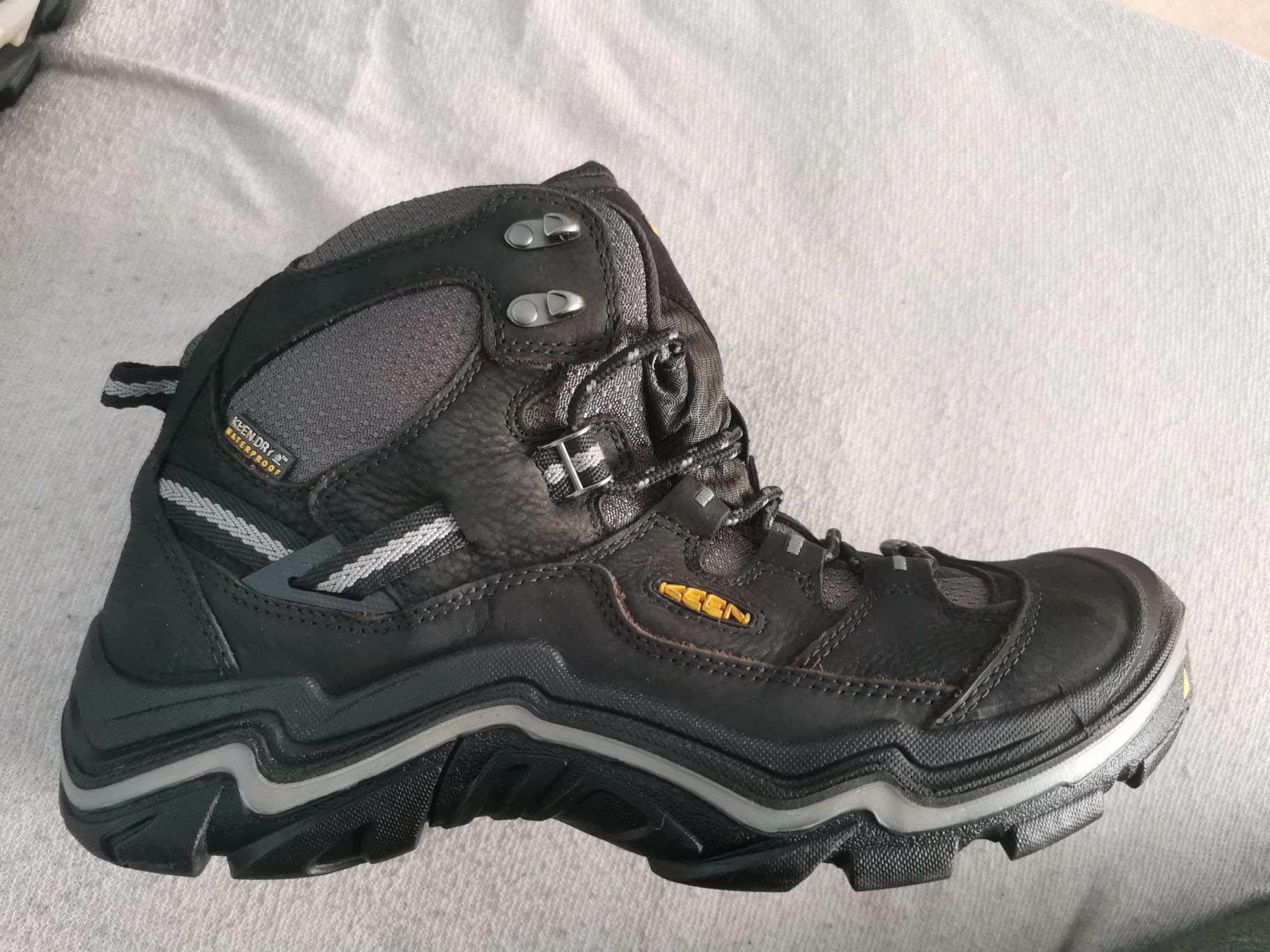 ghete goretex gen terrex keen durand mid măsură 43