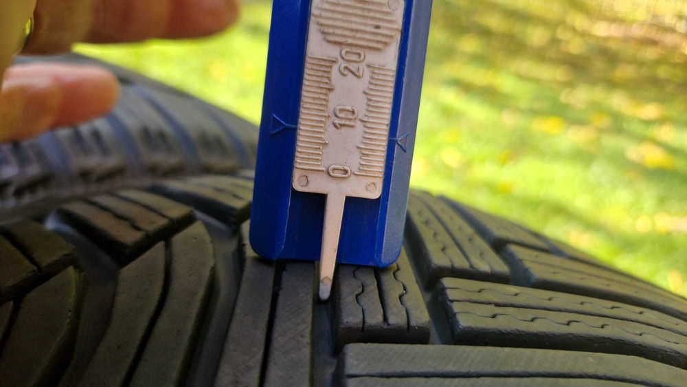 Anvelope iarna 215 55 R 17 Michelin